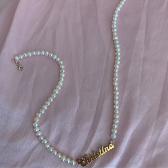 The M Jewelers Pearl Nameplate Necklace 